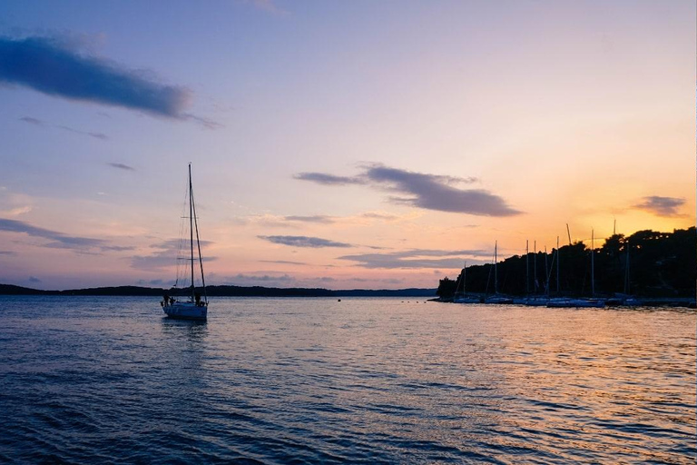 Split: Fährtickets zwischen Split und Hvar1-Wege-Fährticket von Split nach Hvar