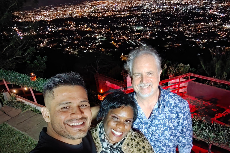 San José: Walk inside themed caves and dine at a viewpoint