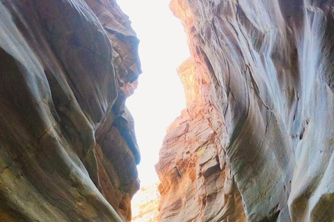 Dode zee: Wadi Mujib wandelavontuur ( Amman , Madaba )