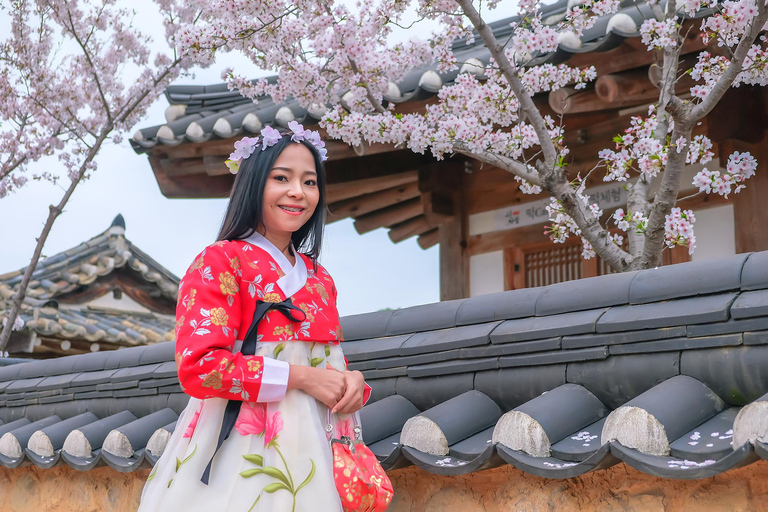 Séoul/Busan : visite d&#039;une journée au festival des pruniers en fleurs de GwangyangDépart de Busan depuis la station de métro de Busan