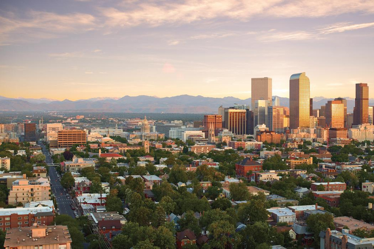 Denver: DEN Airport Private Transfer to/from Denver Downtown Arrival: DEN Airport to hotel in Denver city center