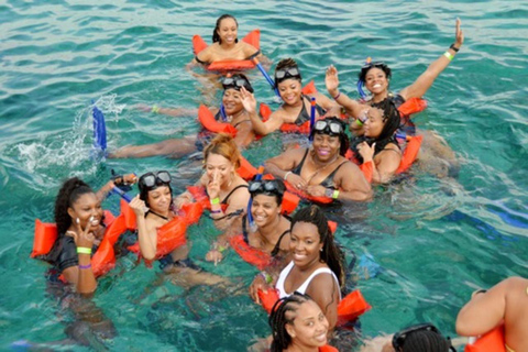 Negril: Crucero en catamarán al atardecer con snorkel y barra libre