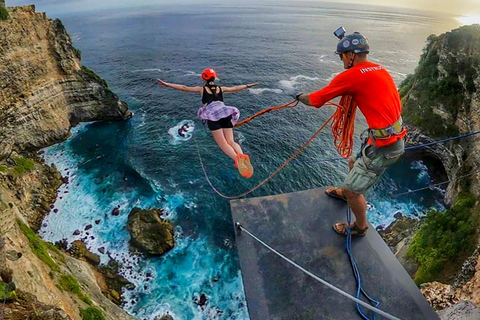 Nusa Penida: Bungee Jumping and Snorkeling Adventure