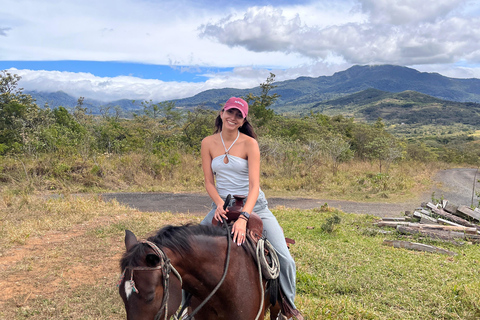 Epic Cloud Forest Horseback Riding Adventure in Boquete