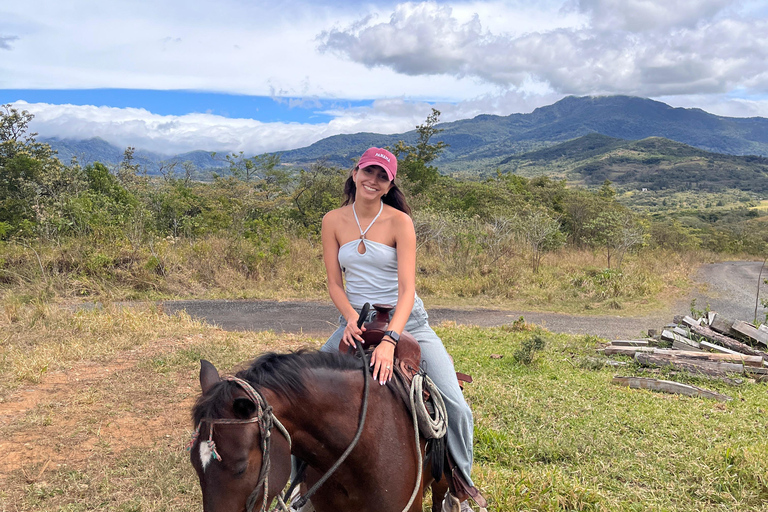 Epic Cloud Forest Horseback Riding Adventure in Boquete