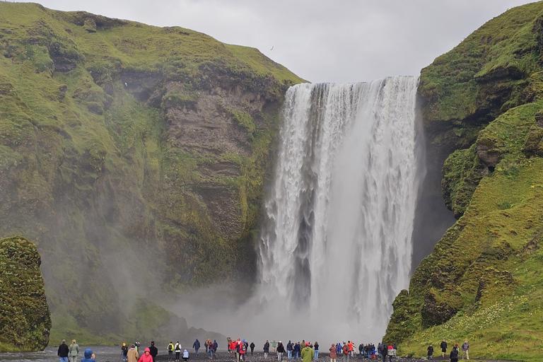Private Tagestour an der Südküste mit GletscherwanderungPrivate Tagestour an die Südküste mit Gletscherwanderung