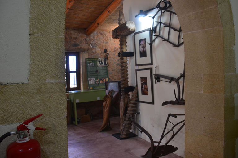 Crete: Wine & Olive Oil Tasting & Historic Villages Tour