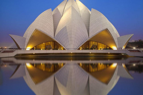 Delhi Famous Temples 5-Hour Guided Tour with Skip-the-Line Car+Driver+Tour Guide+Entry Fees