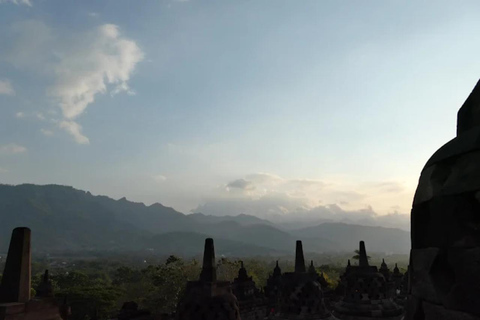 Borobudur tample, Cycling & Elo River Rafting Tour