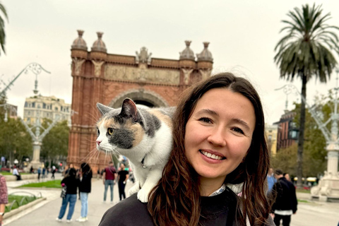 Barcelone : visite à vélo ou en vélo électrique, sites incontournables et anecdotes localesVisite privée