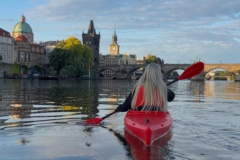 Prague: Charles Bridge & Hidden Canals Kayak Tour