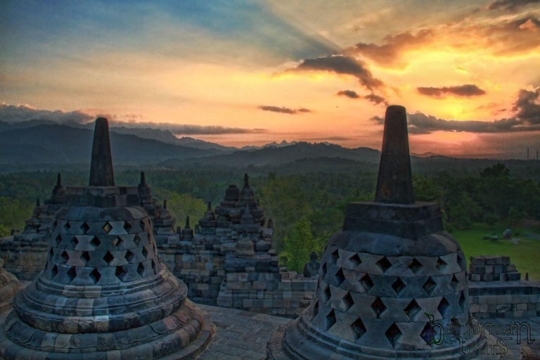 Hoogtepunten van Java rondleiding vanuit Jakarta of Bali10 Dagen Rondleiding