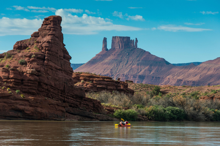 Moab: Fisher Towers Half-Day Rafting Trip