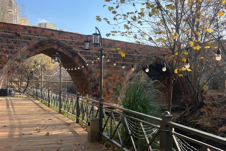 Yerevan: Guided City Tour by Car and on Foot