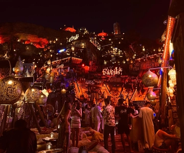 Sharm El-Sheikh: Café & restaurant - Farsha of Nieuw Panorama