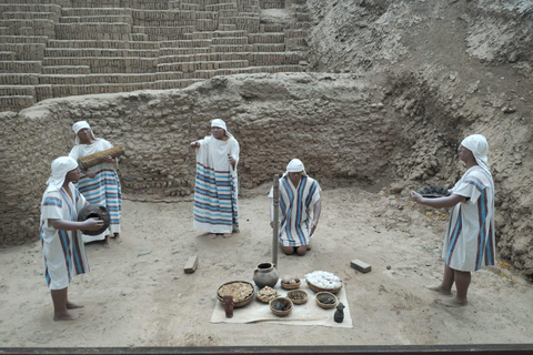 Huaca Pucllana & Parque del Olivar Tour