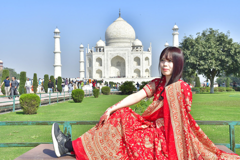 Taj Mahal Express Entry Tickets with Professional Tour Guide Tour with Private Car, Driver and Local Expert Tour Guide