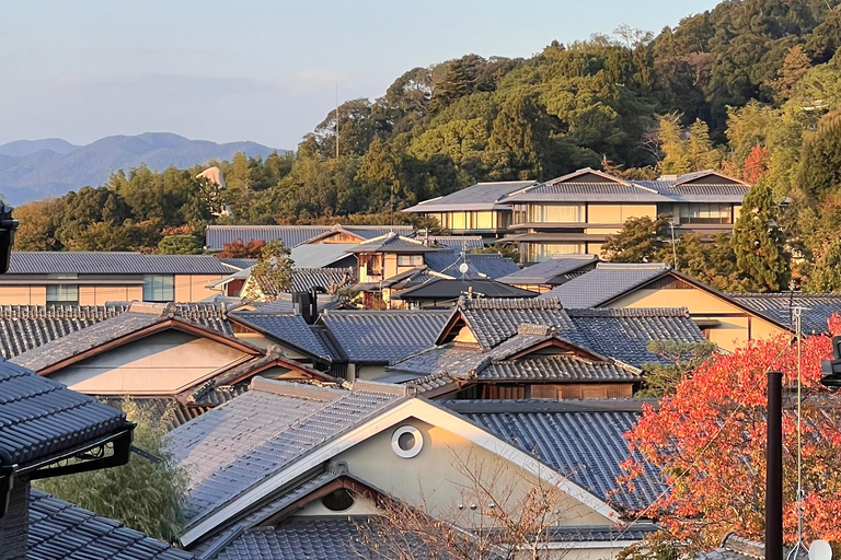 Kyoto: Higashiyama Guided Walking Tour with Kiyomizu-dera