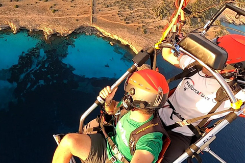 Mallorca: Paratrike vlucht met acrobatiek en motorstopMallorca: Paratrike vlucht