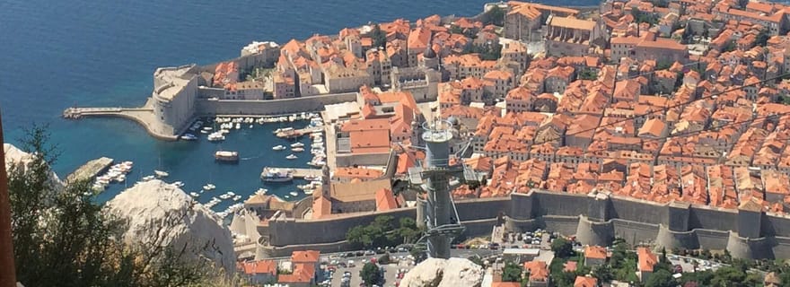 Dubrovnik : randonnée au lever du soleil sur le mont Srđ + Yoga au lever du soleil au point de vue.