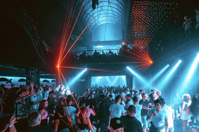 Ibiza: VIP Club Crawl with 3hrs Open Bar and Nightclub Entry