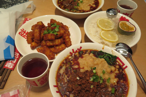 Beijing: Private night Street Food Tour