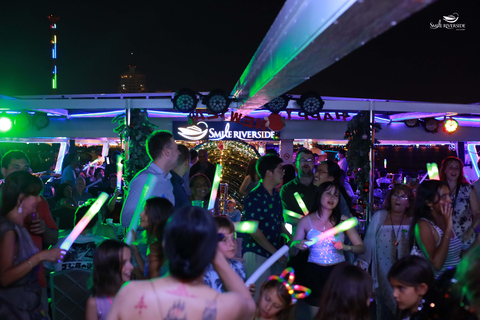 Dinner Cruise on the Chao Phraya River: New Year Festival