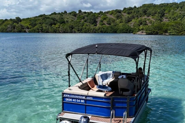 Martinique: Baie du Robert License-Free Boat excursion Full-Day Blue Boat