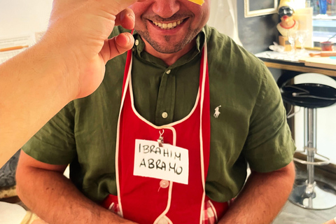 佛罗伦萨：意面制作课程，含晚餐、葡萄酒和... 唱歌！佛罗伦萨：意面制作课程，含晚餐、葡萄酒...还有歌唱！