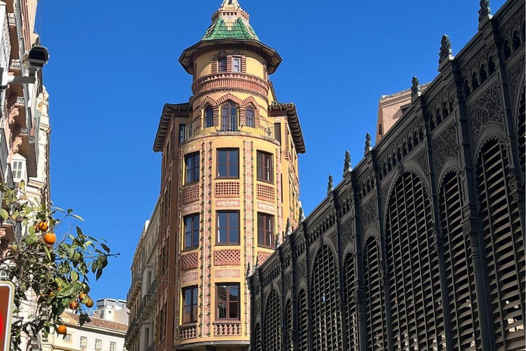 Málaga: Old Town Walking Tour & Local Life