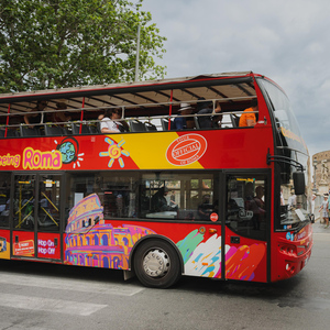 Von Civitavecchia: Hop-On/Hop-Off-Bustour Rom Tour & Bustransfer