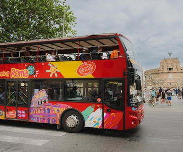 From Civitavecchia: Hop-On Hop-Off Rome Tour & Bus Transfer