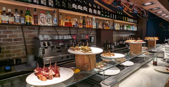 Barcelona Full Private Tapas & Historical Tour