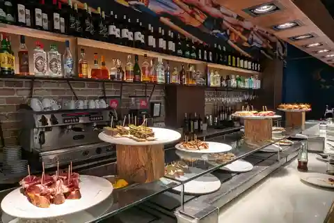 Barselona Özel Tapas ve Tarih Turu, Yerel Rehber Eşliğinde