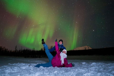 Tromsø: Safari en moto de nieve con estancia en Aurora Crystal Lavvo