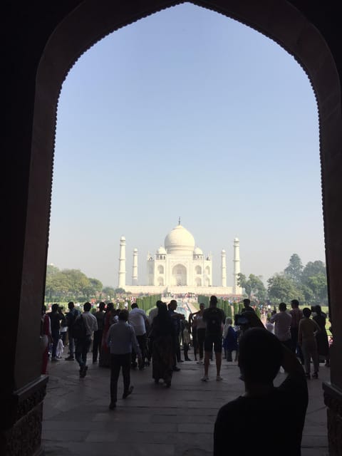 Från Delhi Taj Mahal Sunrise Agra Tour med bil och guide GetYourGuide