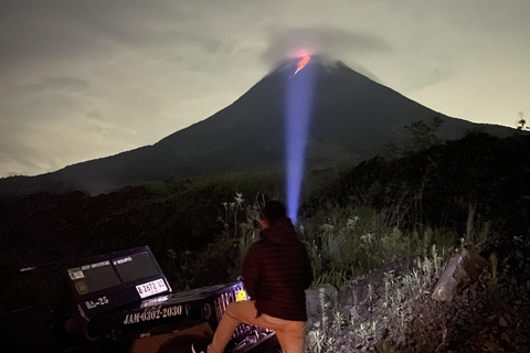 Yogyakarta: Merapi Lava View with Jeep Night Tour & campfire