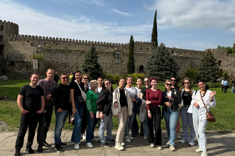 Tbilisi: 6-Day Georgia Tour with Wine Tasting & Cooking