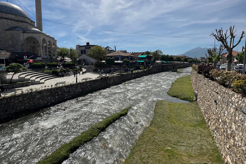 رحلة نهارية إلى كوسوفو: استكشف بريشتينا وبريزرن من تيرانا