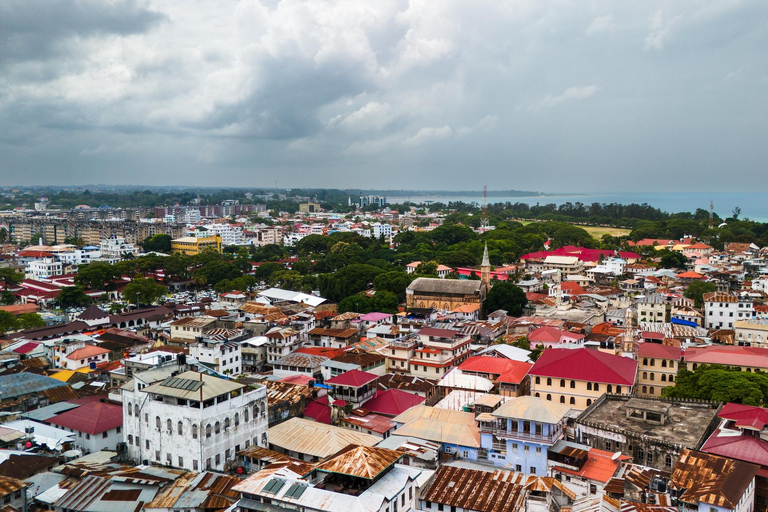 Dagtrip Zanzibar: Stone Town, Spice Tour en GevangeniseilandGedeelde groepsreis