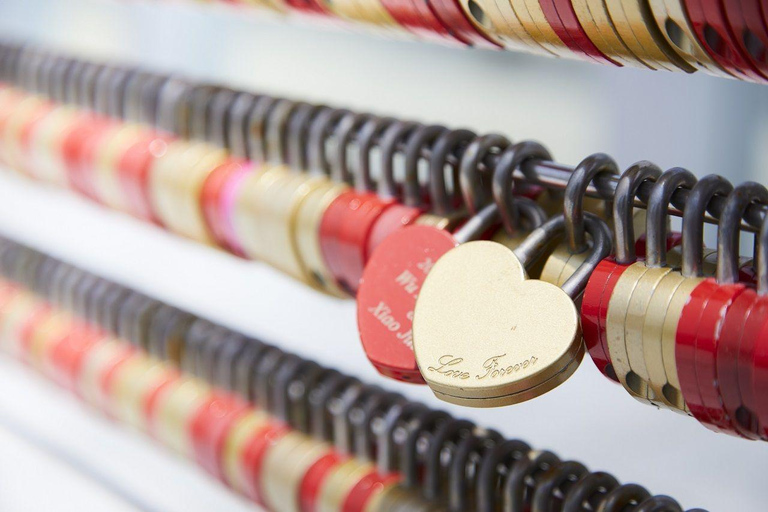 Osaka: Umeda Sky Building Oficjalny e-biletOsaka: Umeda Sky Building e-bilet