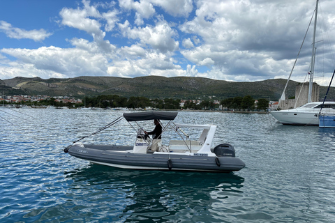 Excursion sur trois îles avec boissons à Krknjaši Blue LagoonLagon bleu divisé