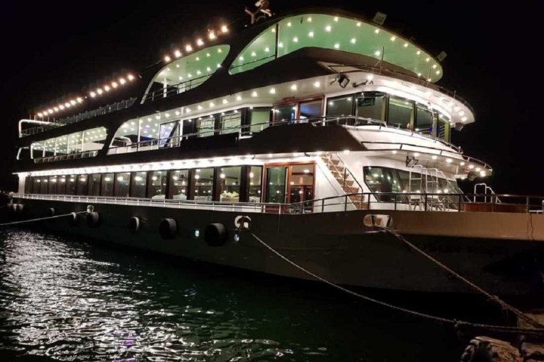 New Year's Party Cruise With Gala Dinner Drinks