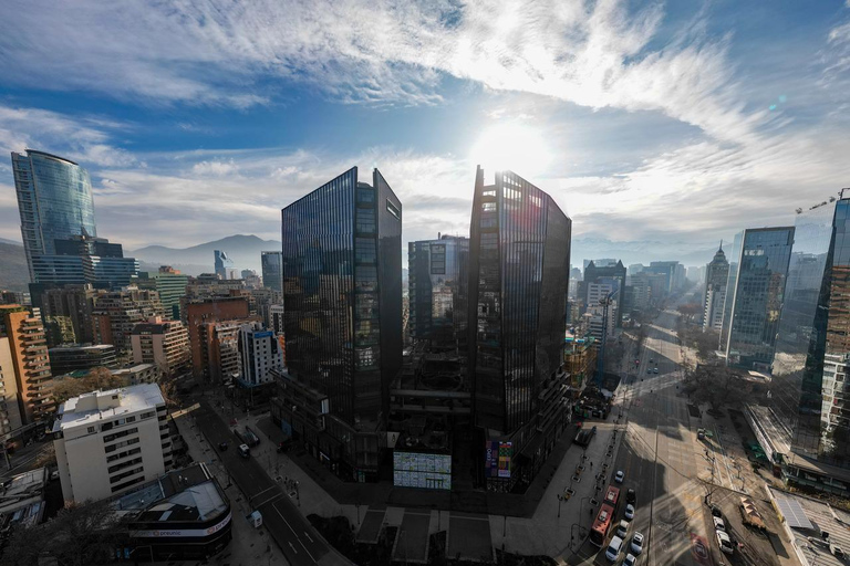 Santiago : quartier financier de Sanhattan, SkyCostanera en optionVisite privée du quartier de Sanhattan avec entrée au SkyCostanera