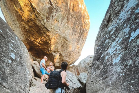 Kandy: Dambulla Cave Temple and Pidurangala Rock Tour