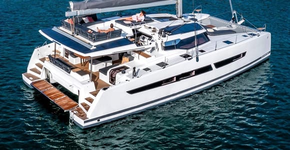 Mykonos: Catamaran Cruise with 3-Course Meal and Transfers
