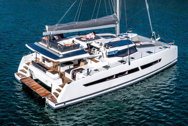Mykonos : Croisière en catamaran avec repas à 3 plats et transferts