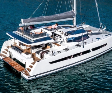 Mykonos: Catamaran Cruise with 3-Course Meal and Transfers