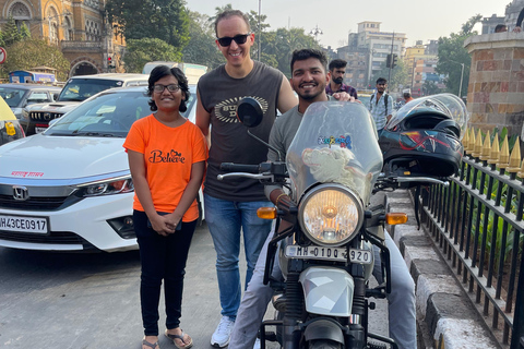 Bombay: Visita guiada en moto por BombayAñadir Visita al Barrio Bajo de Dharavi