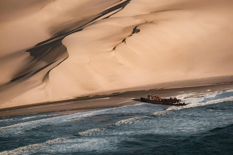 Walvis Bay: Shawnee Shipwreck Tour & Sandwhich Habour